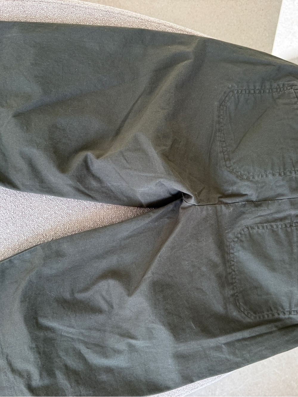 Vince Olive Utility Cotton Shorts - Picture 2 of 3